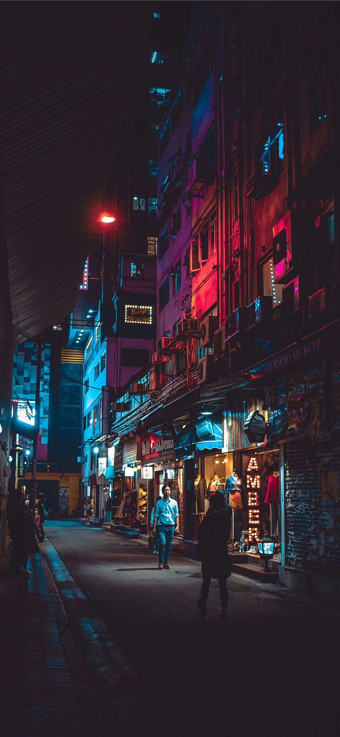 Night in Hong Kong street wallpaper