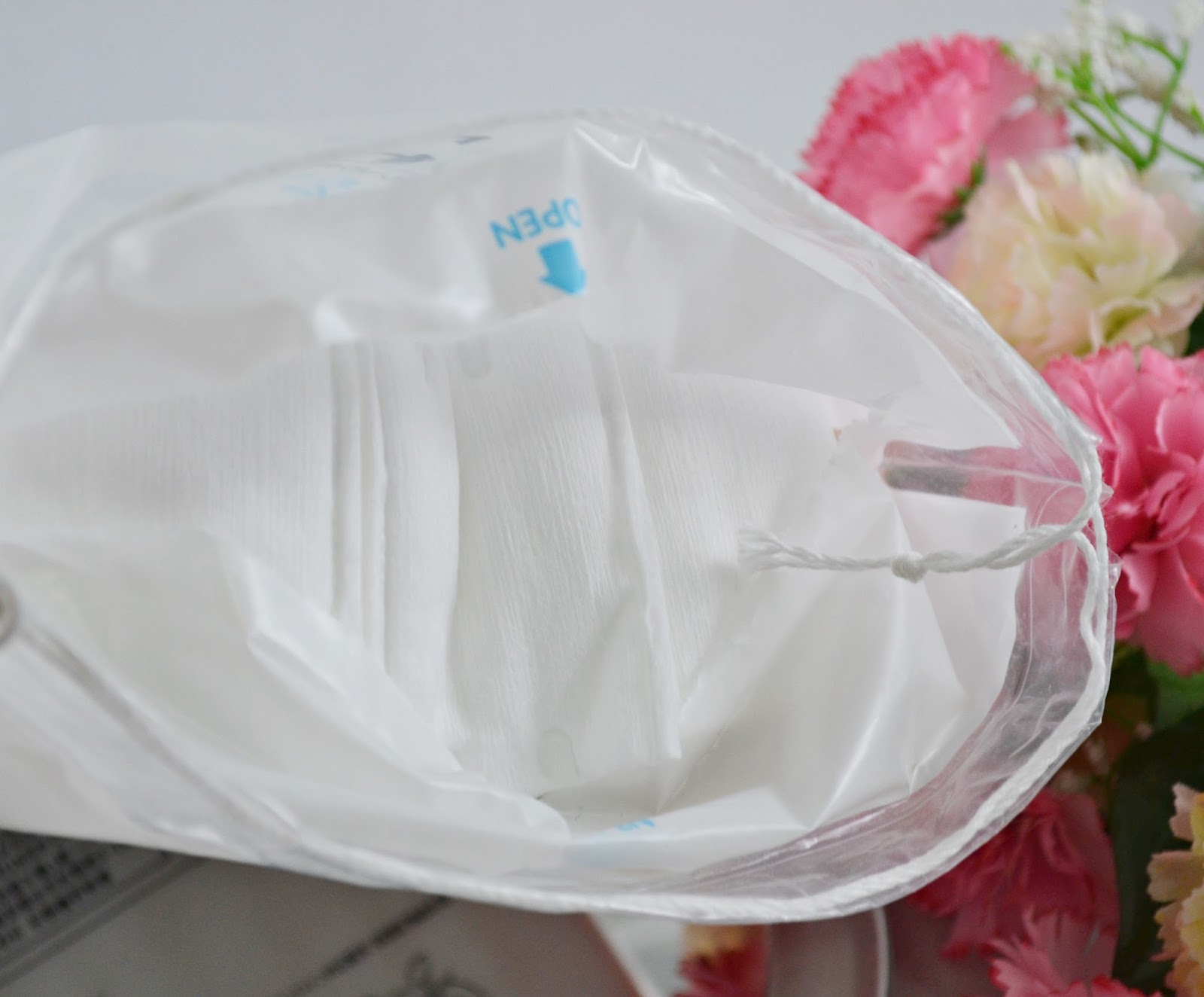 Miniso: Double-Sided Cosmetic Cotton | All About Beauty 101