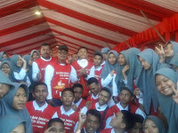 Siswa MAN 1 Makassar menghadiri Puncak Peringatan  Hari Anak Nasional (HAN) di Lapangan Karebosi Makassar