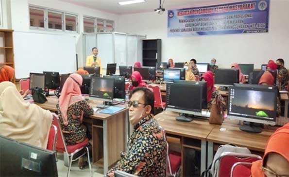 Workshop bagi 20 orang guru guru MGMP Jurusan Bisnis Daring dan Pemasaran Propinsi Sumatera Barat