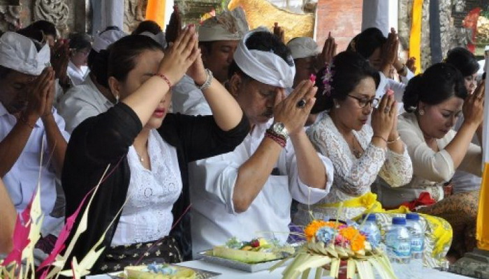 Harmoniskan Alam Bali, Ribuan Warga Hadiri Tawur Agung di Pura Batukaru