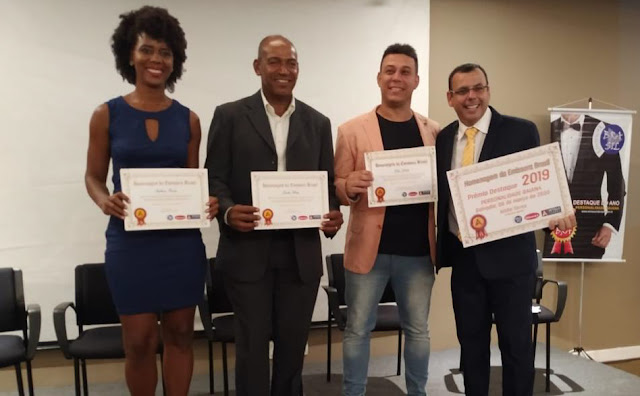 Jacobinense, professor Dibas Jatobá recebe prêmio de melhor dirigente de handebol da Bahia