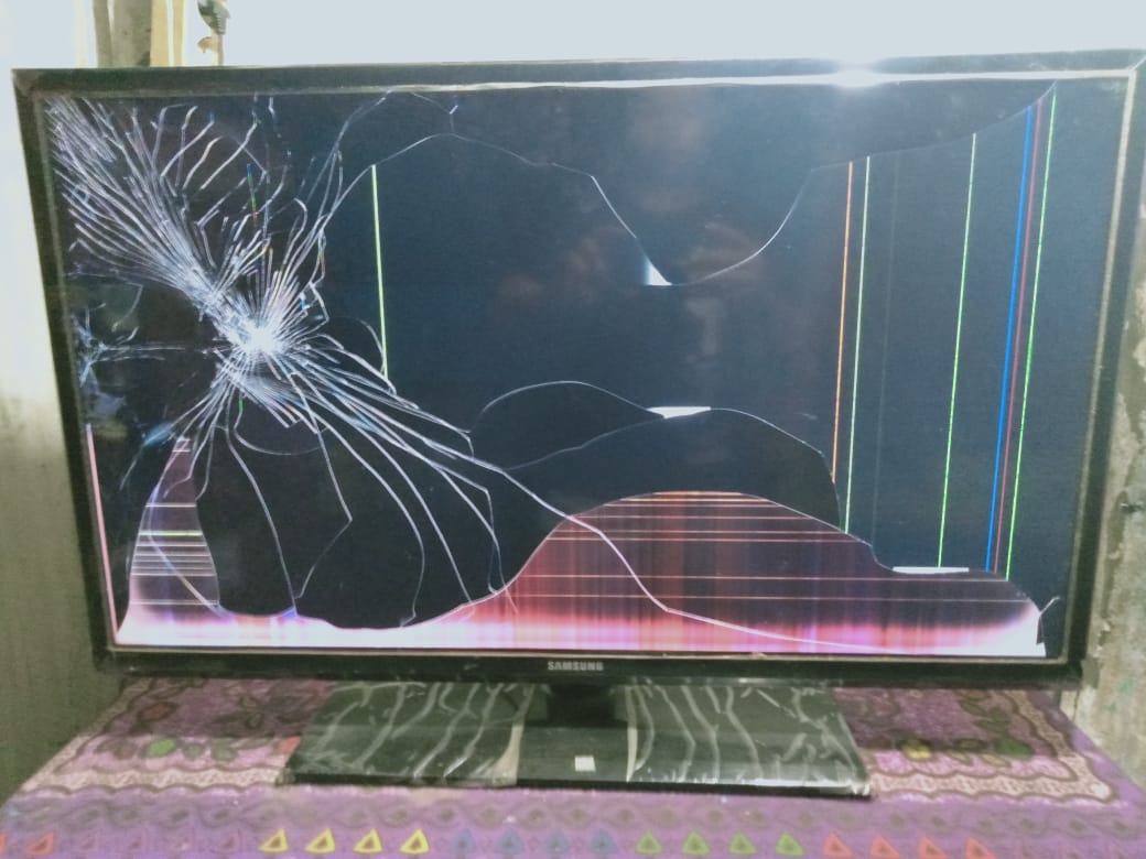 087886218402 Harga Ganti Layar Led Tv Pecah Ter Update 2021