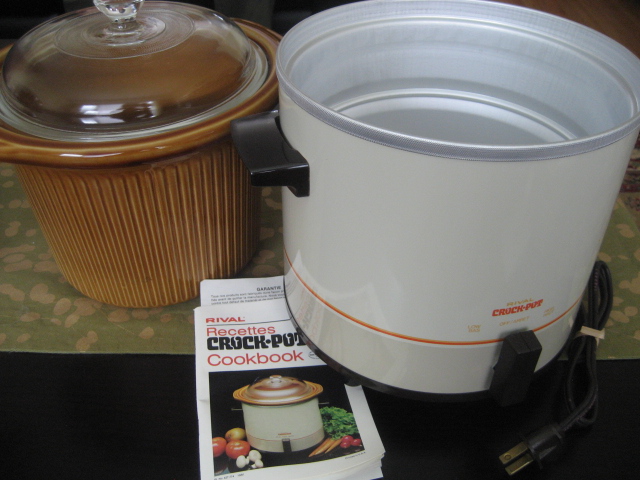 Vintage Cookbook, 1970's Rival Crockpot Cooking, Slow Cooker, Crockpot  Recipes, Vintage Recipes, Old Cookbook 