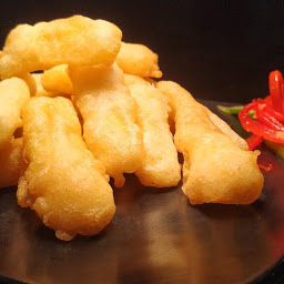Serving fried pineapple fingers for fried pineapple recipe