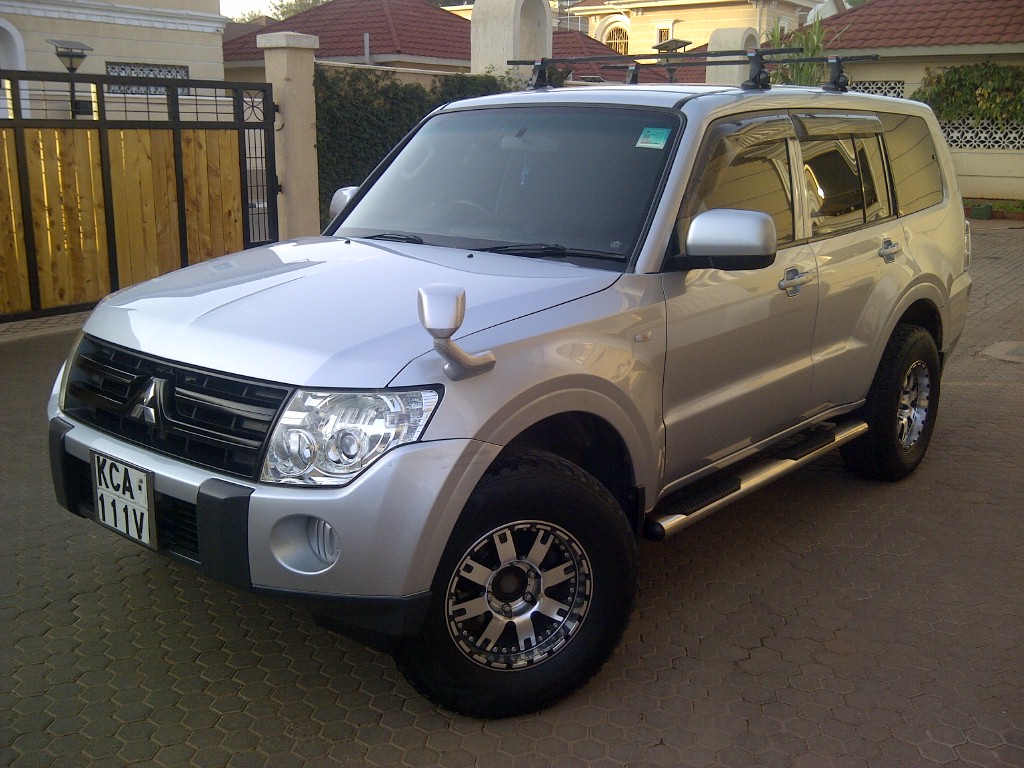 NairobiMail MITSUBISHI PAJERO 2007 F/LOADED 3000cc 7 SEATER