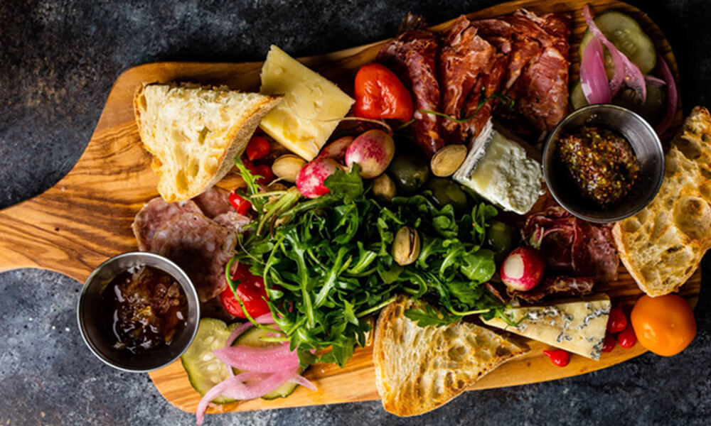 web-hosting-dlya-kulinarnogo-bloga-razdelochnaya-doska-s-edoj web-hosting-dlya-kulinarnogo-bloga-razdelochnaya-doska-s-edoj