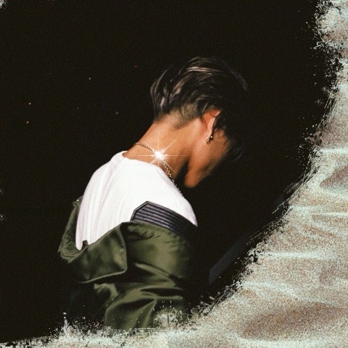 Junoflo – LA FAMILIA – Single