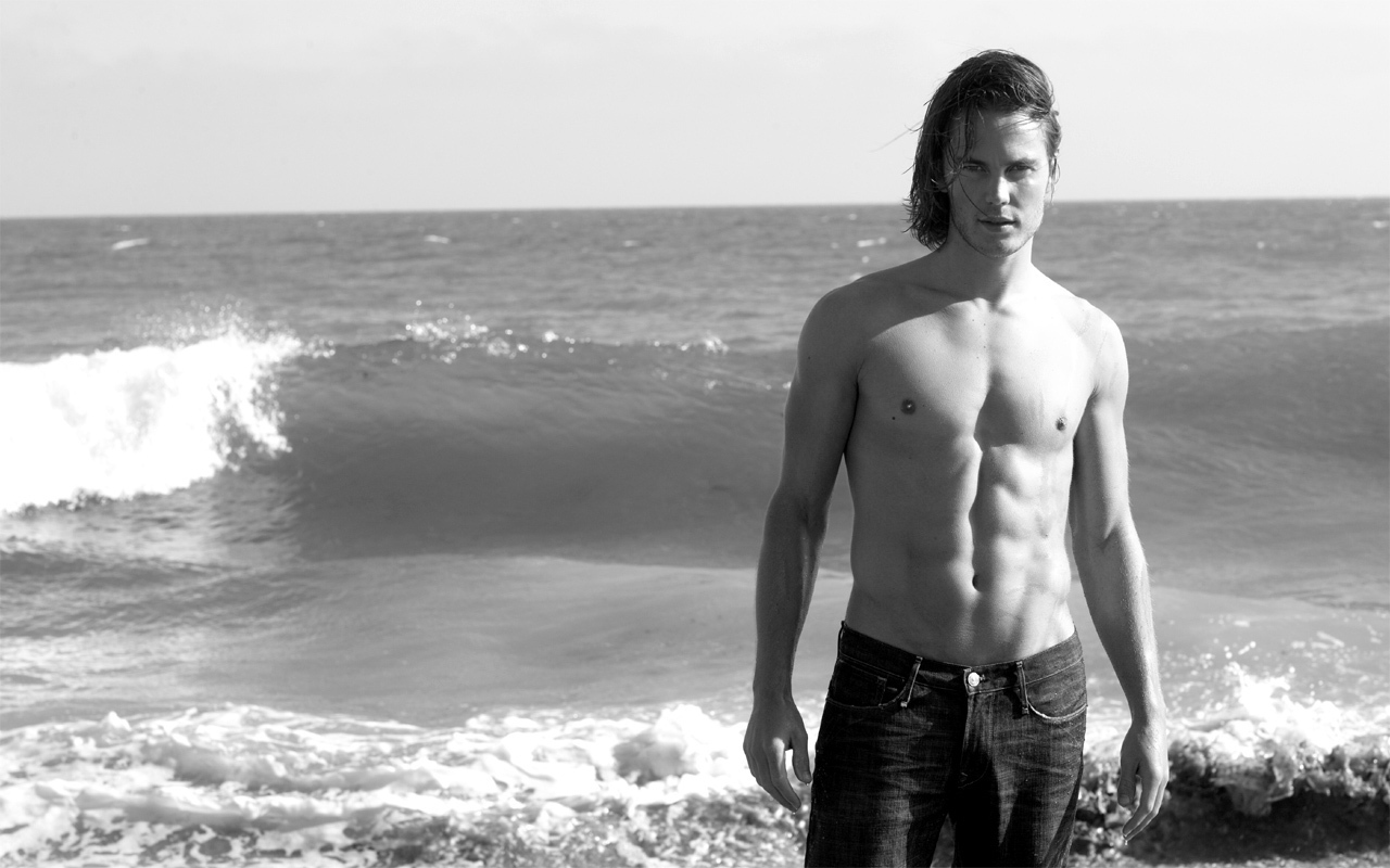 Taylor Kitsch | Heartthrob Candy