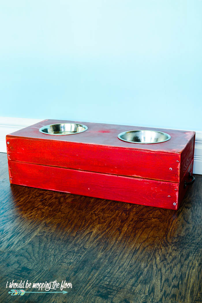 DIY Raised Dog Feeder i should be mopping the floor