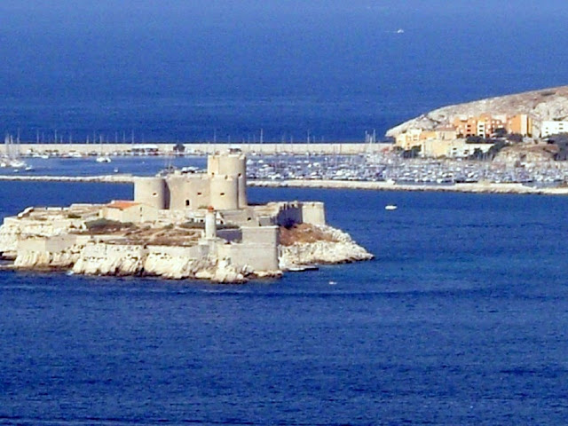 Остров Монте-Кристо в Средиземном море
