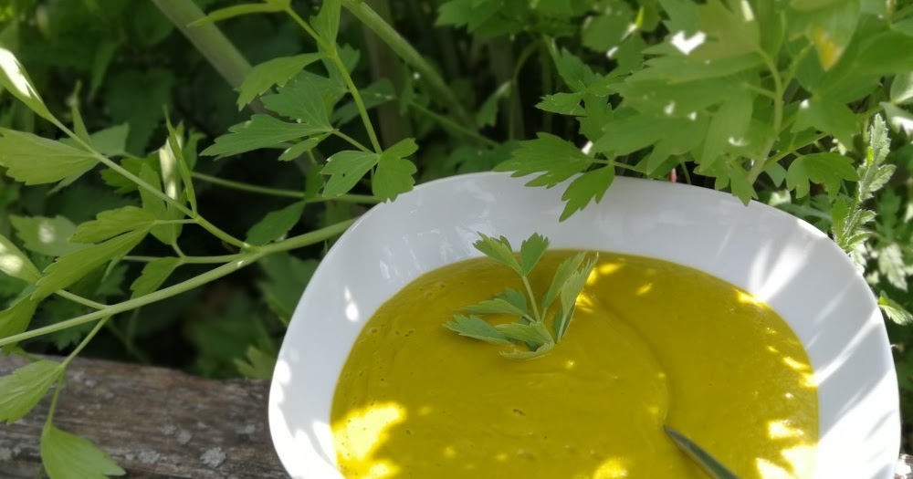 Barbaras Spielwiese: Schnelle Gemüsesuppe mit Liebstöckel Barbaras Spielwiese: Schnelle Gemüsesuppe mit Liebstöckel