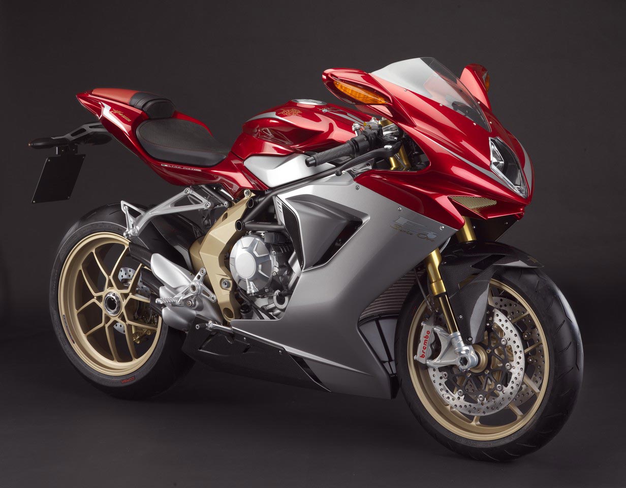 Pequeno comparativo entre as esportivas Kawasaki ZX10R, BMW S 1000RR e MV AGUSTA F4