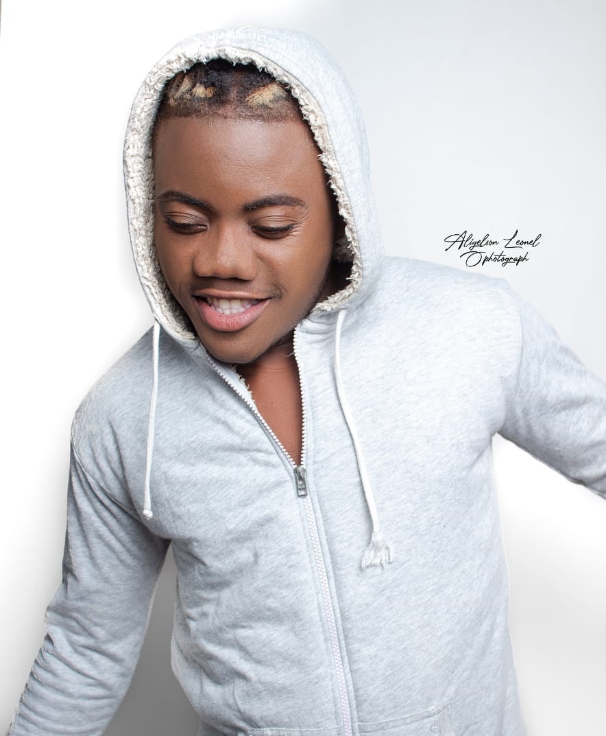 Dj Taba Mix ft Ivan O Famoso, Adjane Chocolate & Mc Civilito Assim Não Xé (Afro House)