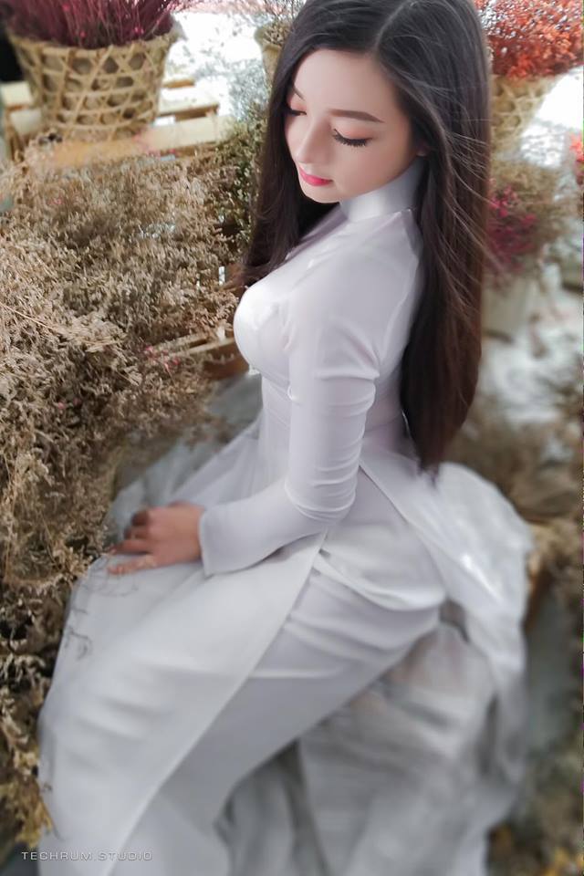 Xiêu lòng trước vẻ đẹp của thiên thần áo dài Việt Nam