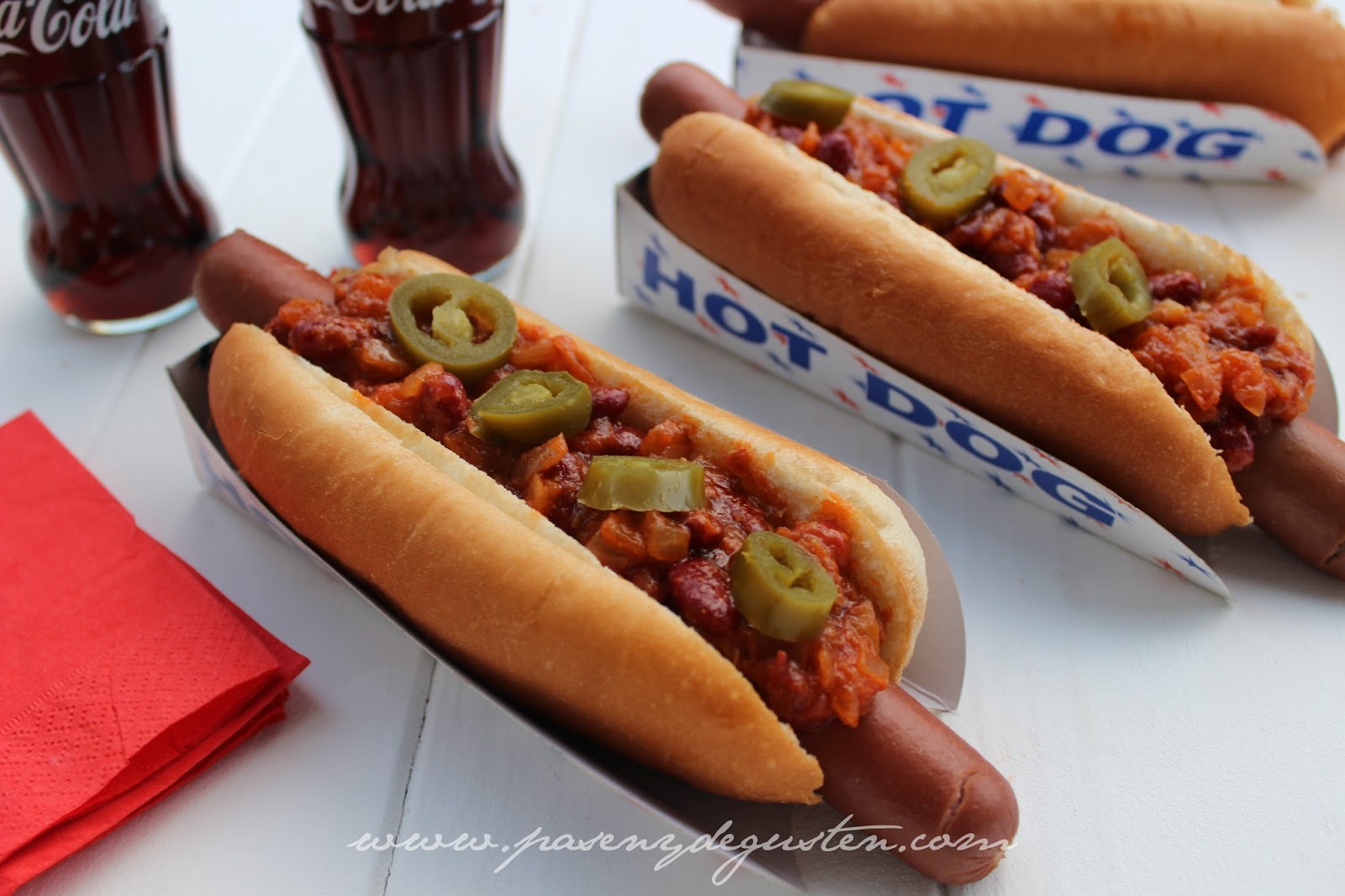 Perritos calientes (Hot dogs) estilo telemamá