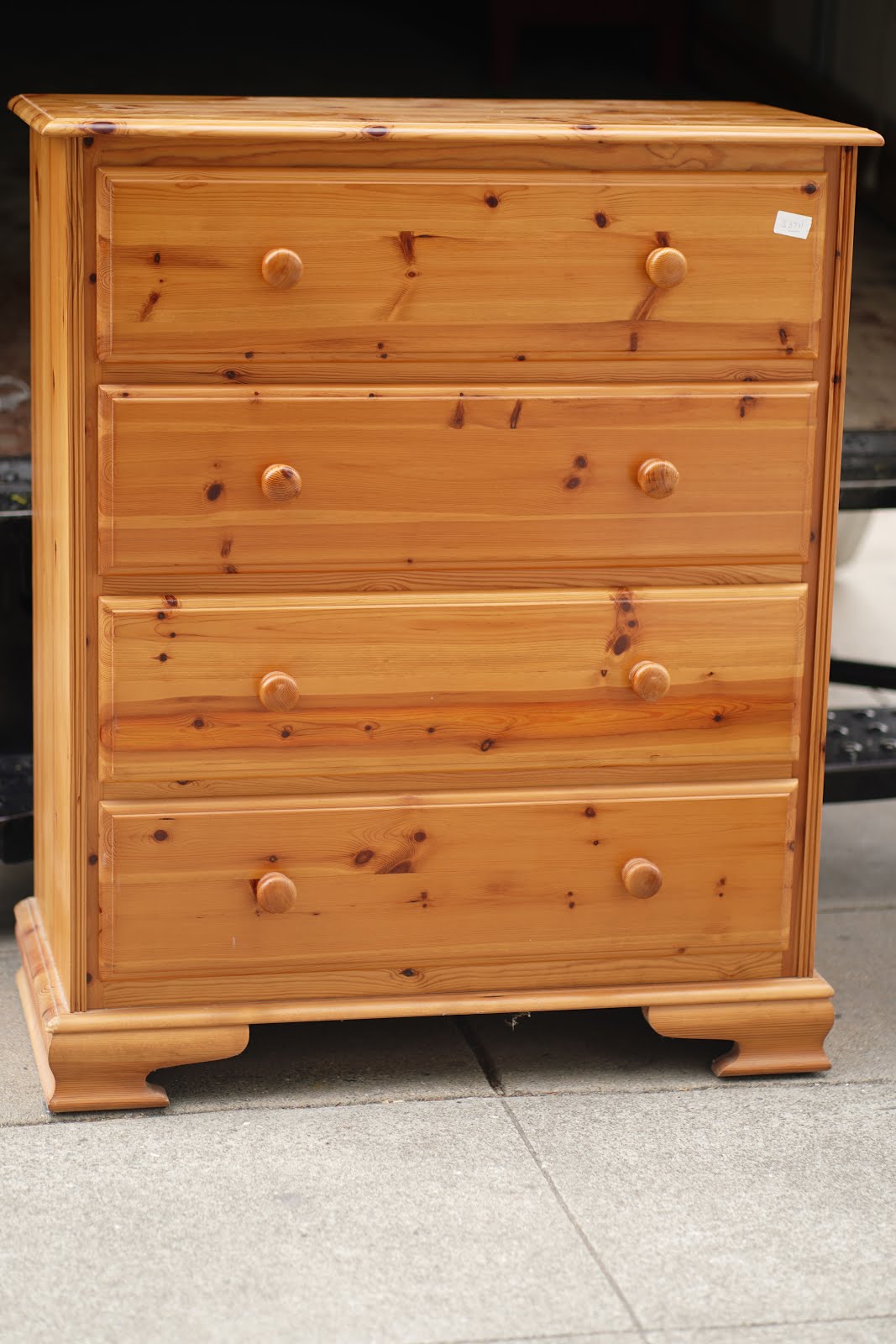 UHURU FURNITURE & COLLECTIBLES **SOLD** 33711 Varnished Pine 18" x 42