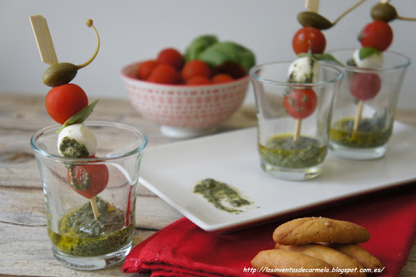 Vasito Mediterráneo DE Tomate, Pesto Y Mozarella