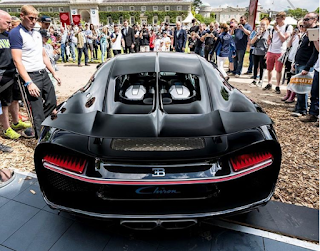 Bugatti Chiron Black