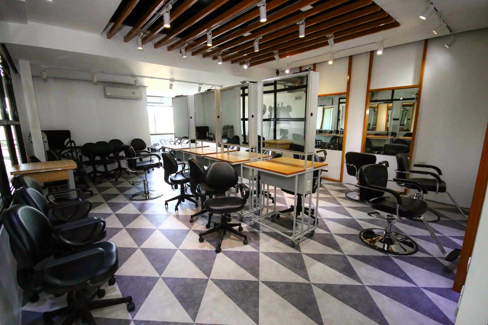 ACHDB Hairdressing and Beauty School opens in Manila! Dear Kitty