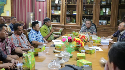 audiensi kadin jepara dengan asisten 2 sekda jepara bahas masalah budidaya latoh sebagai komoditas menjanjikan dan potensi besar pasar ekspor ke jepang dan korea