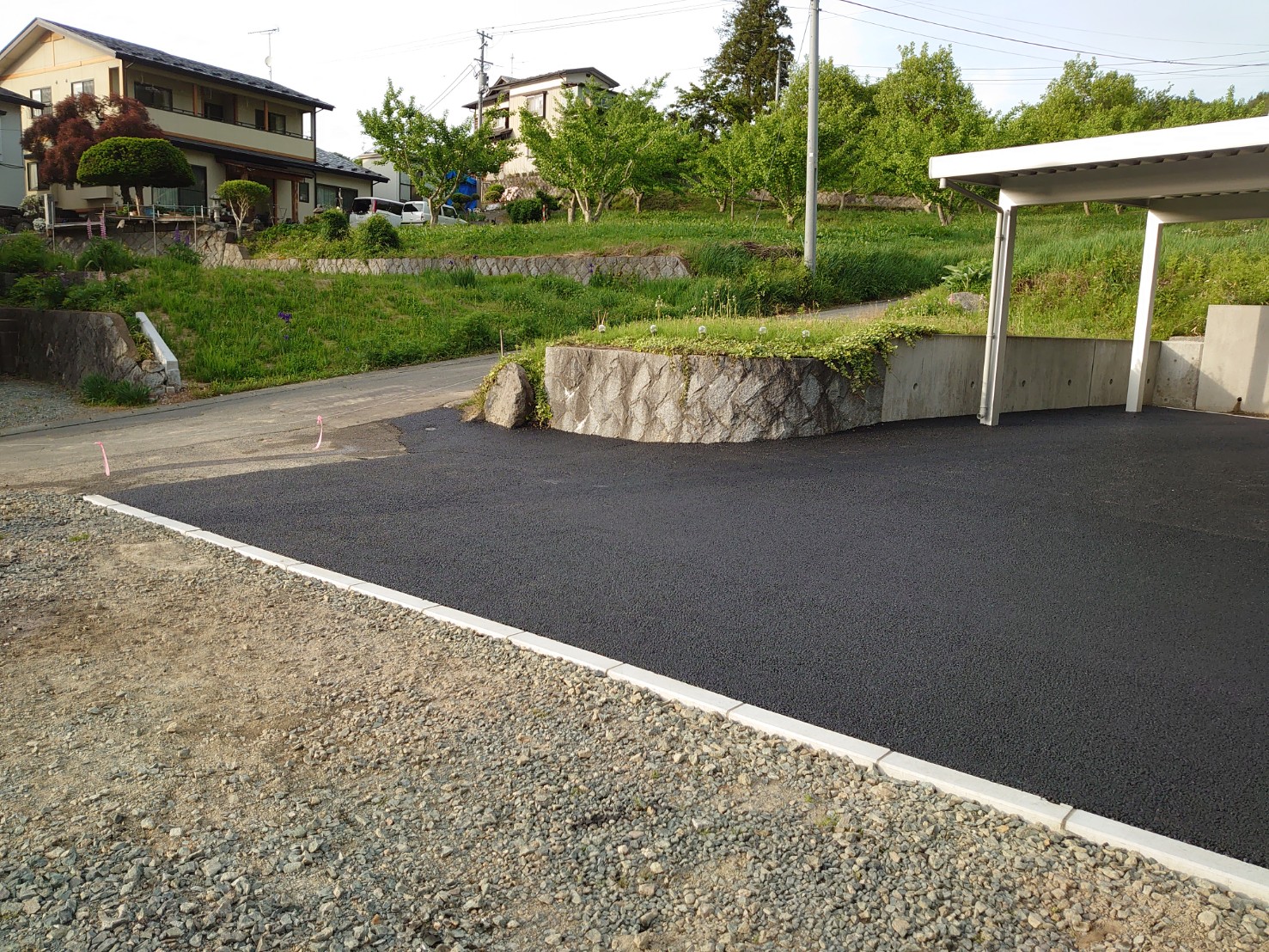 岩手の外構・エクステリア・庭・工事｜日本ロテック岩手のブログ 盛岡市内 門・駐車場・アプローチのアスファルト・コンクリート工事