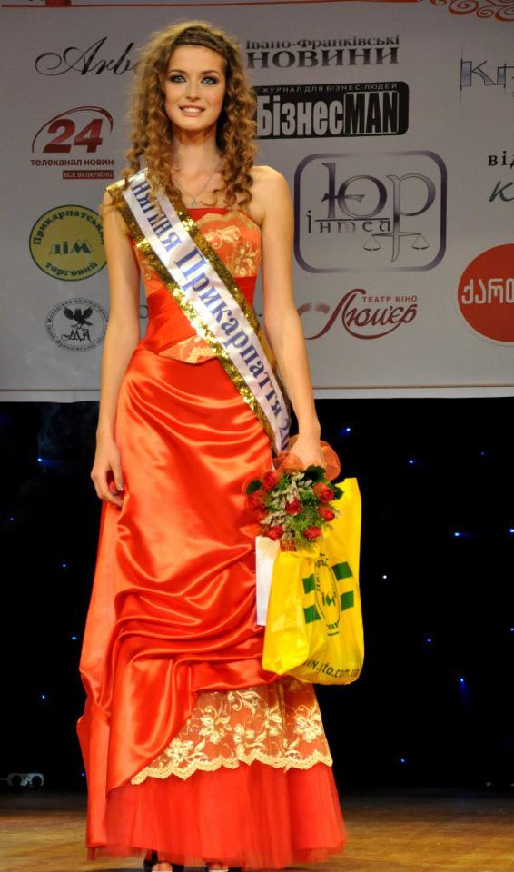 Miss World Ukraine 2013 Anna Zayachkivska