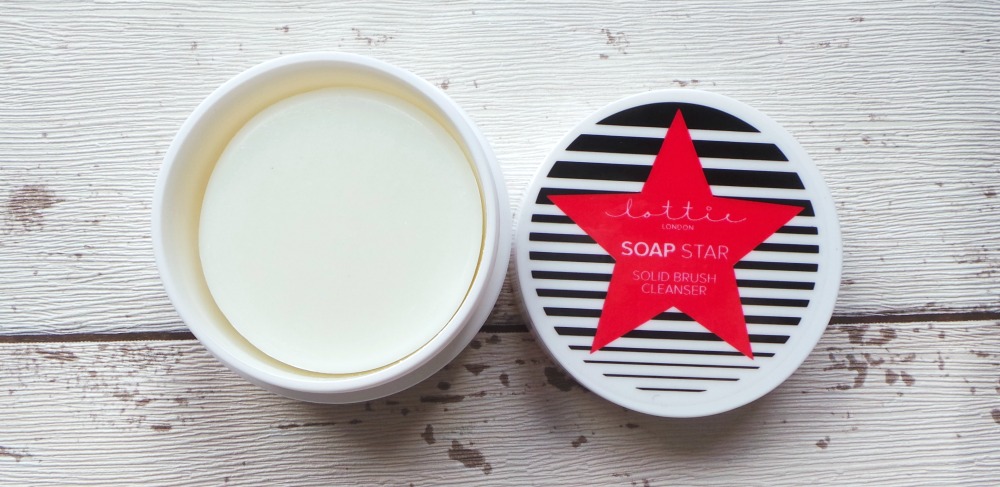Lottie soap star solid brush cleanser