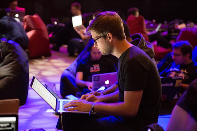 What Do You Need to Know about Agile Compliance and Development? What Do You Need to Know about Agile Compliance and Development?