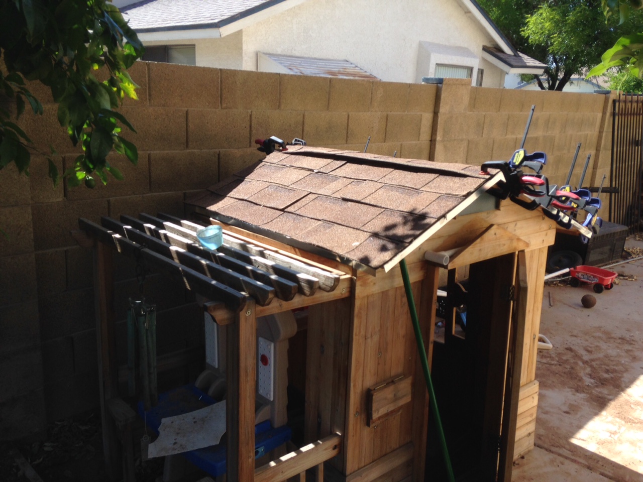 Renaissance Dad Easy, Inexpensive Repair to a Playhouse Roof