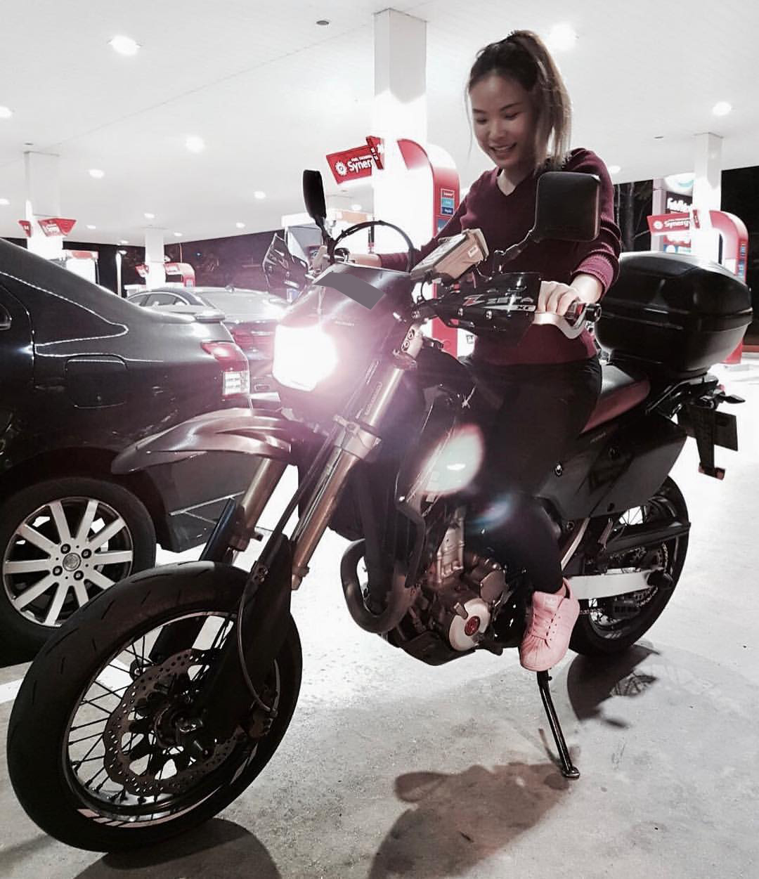 Advantages of riding a motorbike rather than a car - DirectAsia