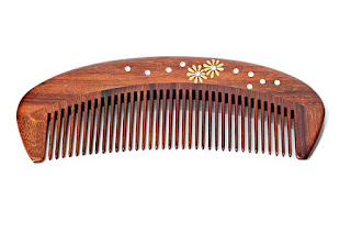 Hair Tips | Wide Tooth Comb:
