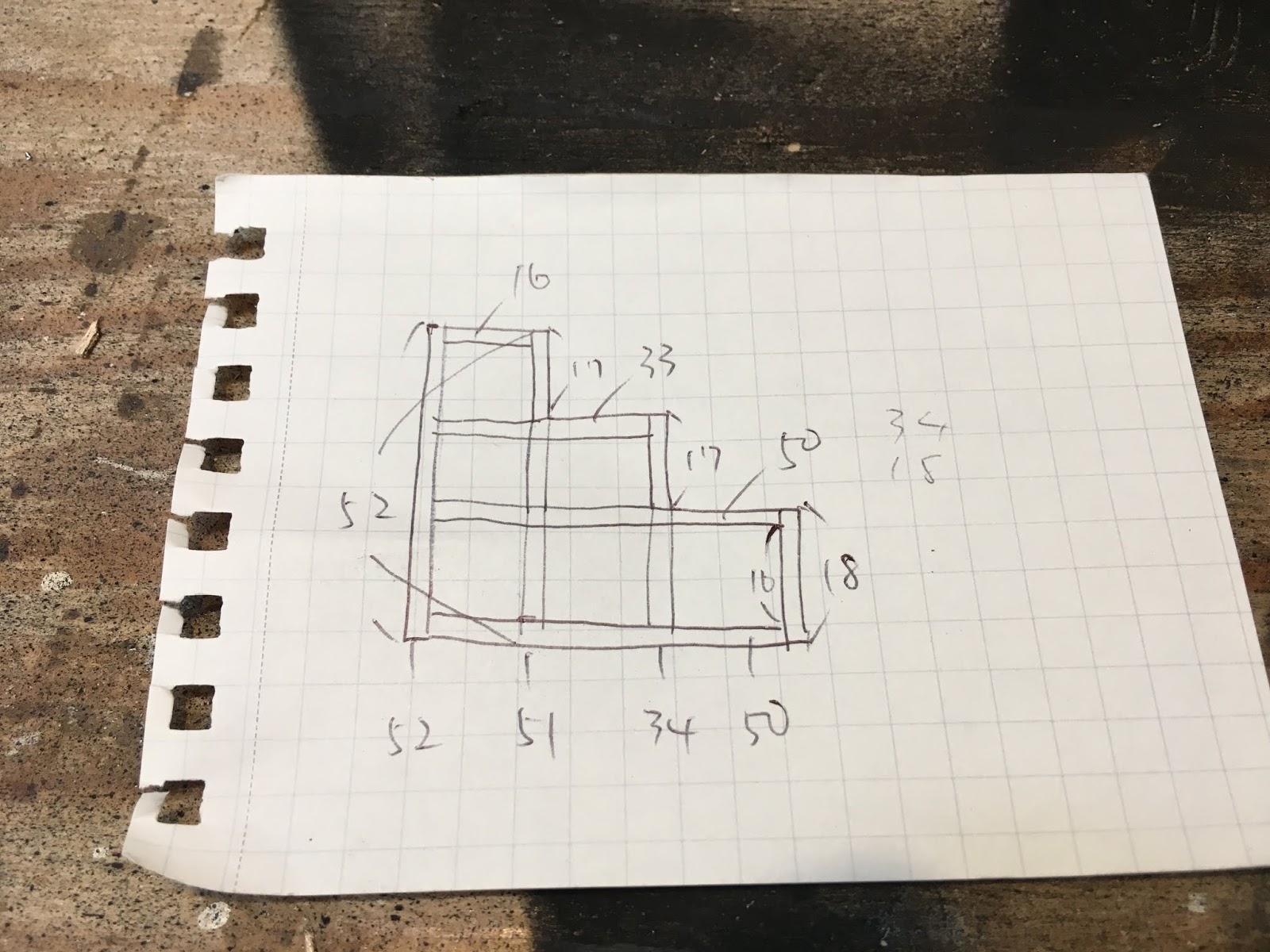 ＤＩＹ 自宅改造計画: 階段状の棚を作ってみた その２