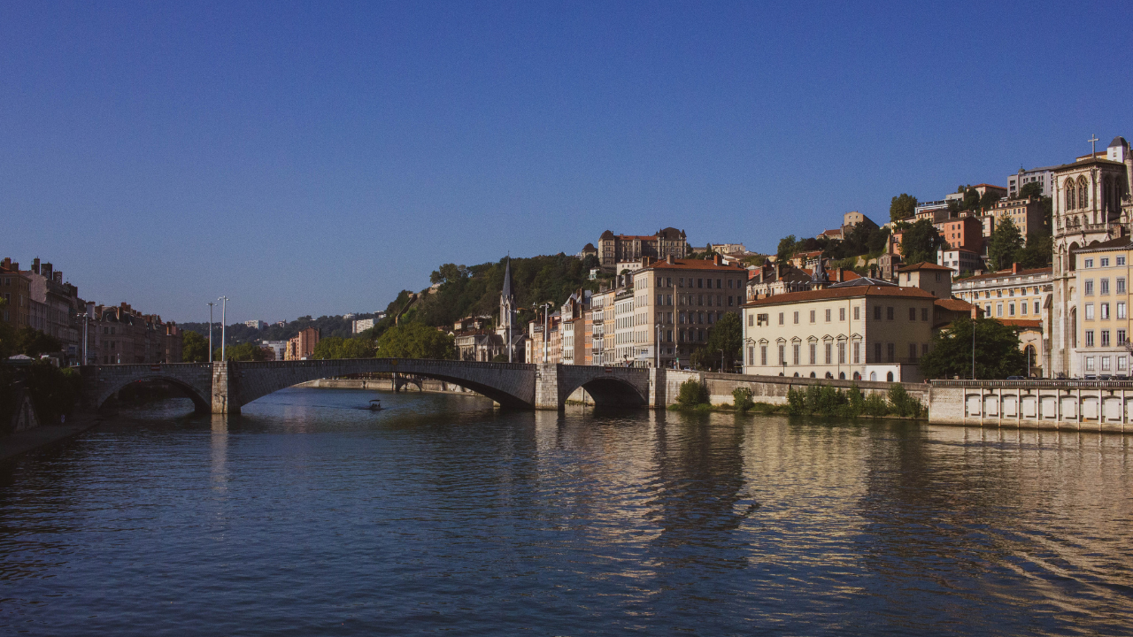 Get Your Guide Sightseeing River Cruise Lyon France.