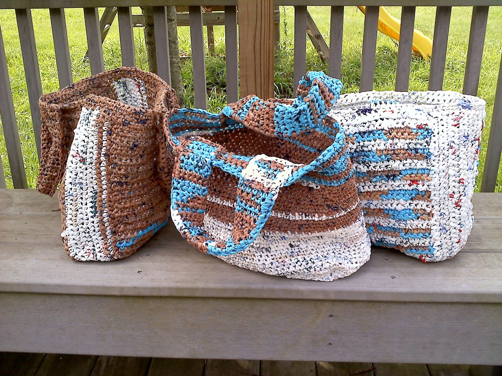 Knitting and Needling How to make mats from plastic grocery sacks