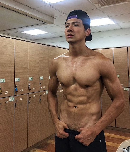 Vinestagram Sky Yang