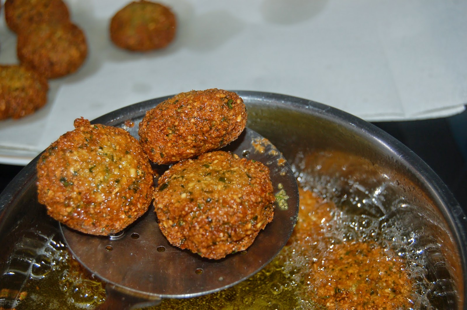 фалафель. фалафель кафе. фалафель в духовке. фалафель в духовке сколько запекать. фалафель меню.