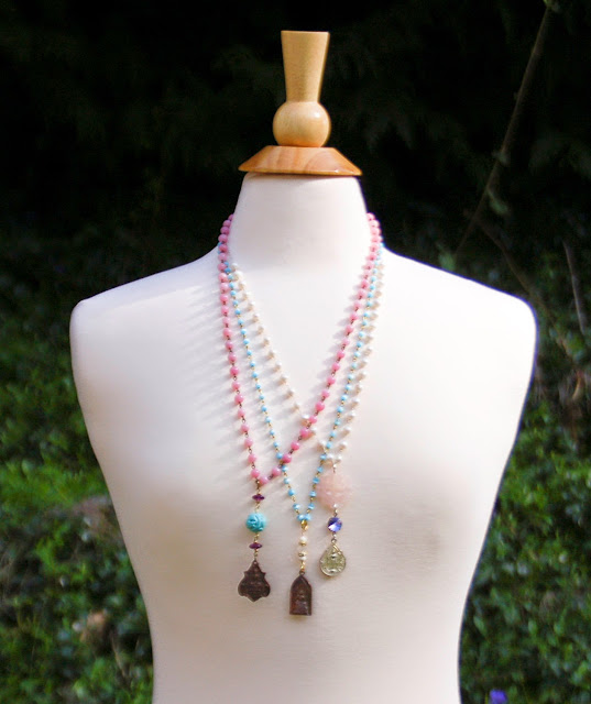 https://www.etsy.com/listing/226692428/buddha-pendant-pearl-necklace-bohemian?ref=shop_home_active_6&ga_search_query=pearl