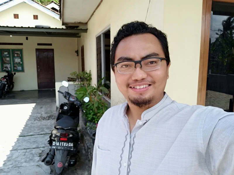 Hasil Foto Kamera Depan Xiaomi Redmi Note 8 Pro