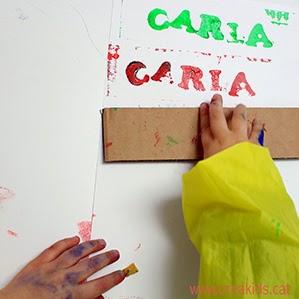 CreaKids: estampación con cartón y goma EVA