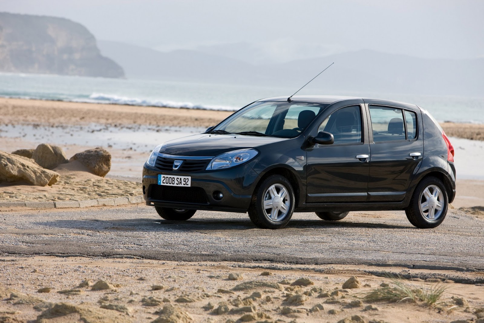 Wallpapers of beautiful cars Dacia Sandero (or Renault Sandero)