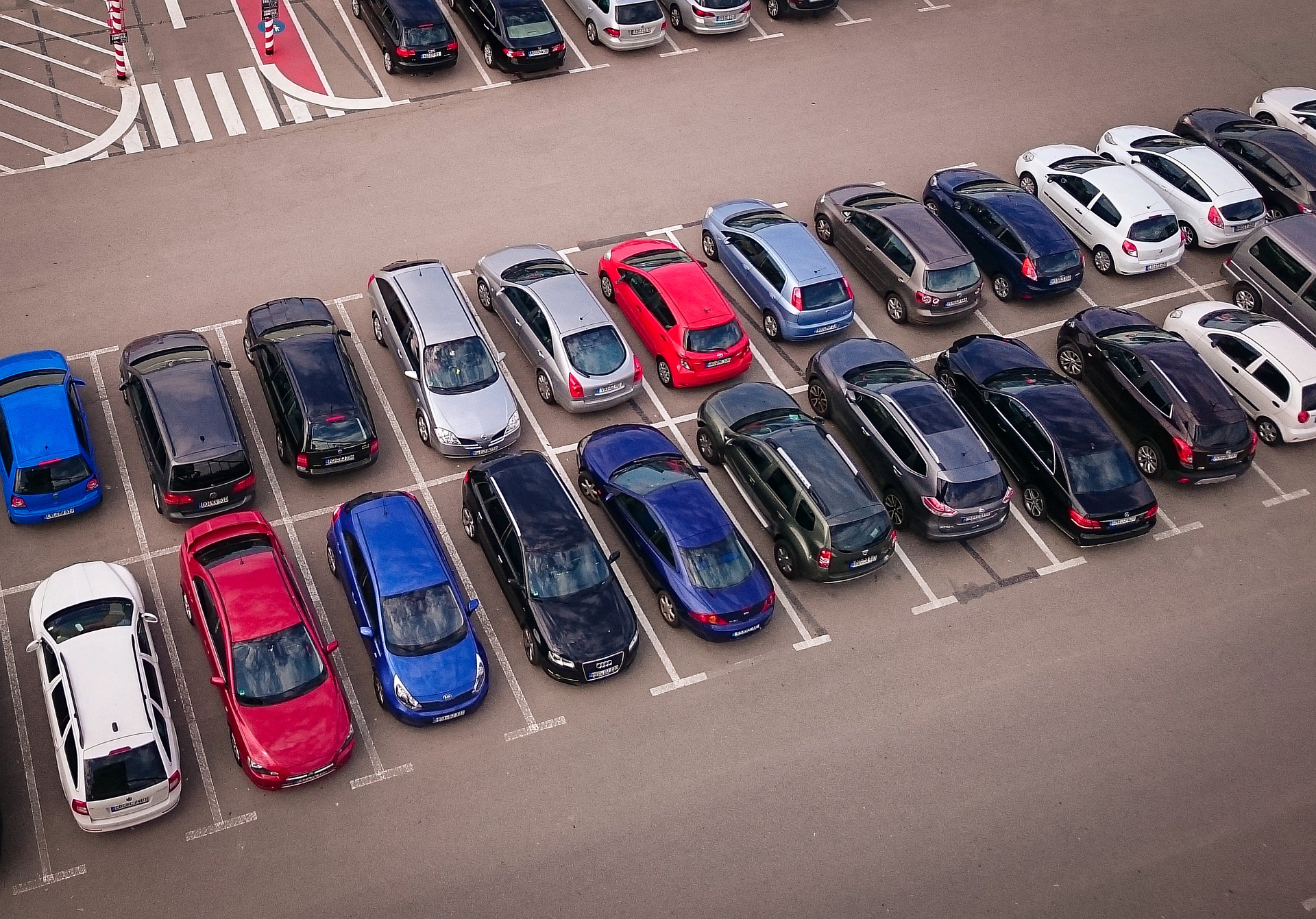 Parking near the national mall - Cars 6381364 1920
