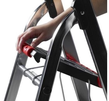 Beste huishoudtrap test: Altrex keukentrap Beste huishoudtrap test: Altrex keukentrap