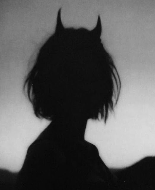 Foto aestetik dark Foto aestetik dark