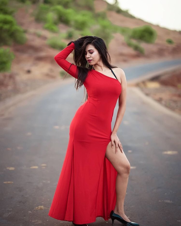 Simran Khan Wiki, Bio, Biography, Web Series, Age, Photos, Husband