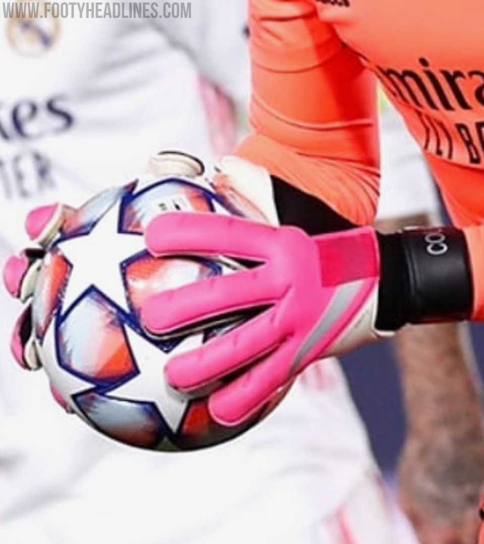 Thibaut Courtois Covers Swoosh With Tape In Champions League Here Is