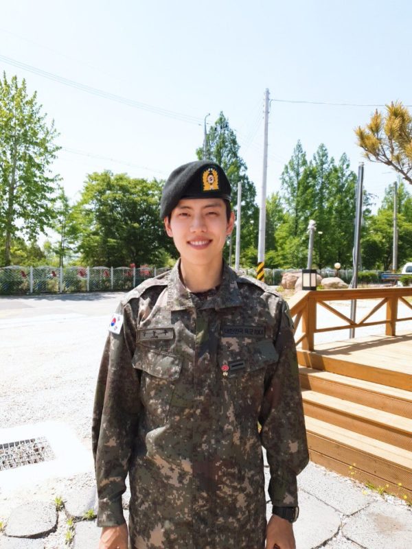 Besides SHINee's Minho, INFINITE's Dongwoo Also Completed His Military Service