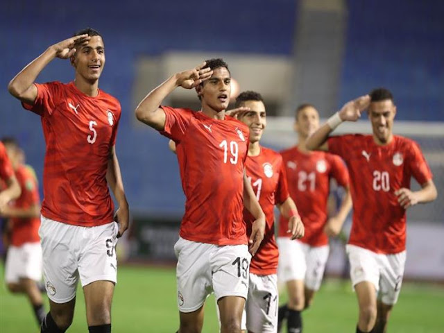 لاعب منتخب مصر ونادي الزمالك اسامه فيصل - الرأس الذهبية لاعب منتخب مصر ونادي الزمالك اسامه فيصل - الرأس الذهبية