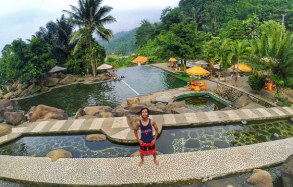 Kolam renang taman Batu Purwakarta Harga