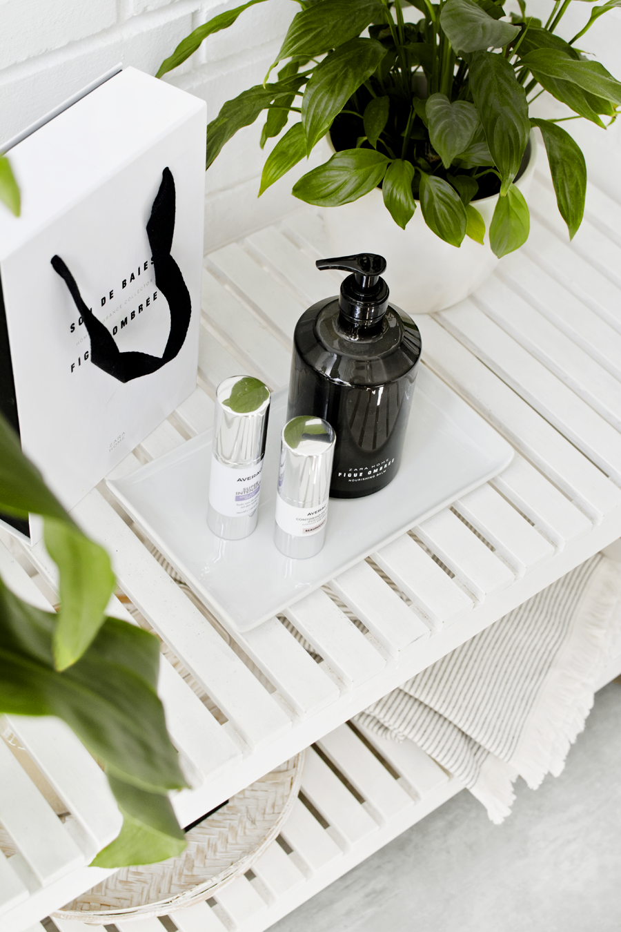  Interiors & Lifestyle by Laura López: MY FAVORITE COSMETICS  AND HOME SCENTS FOR THIS SUMMER